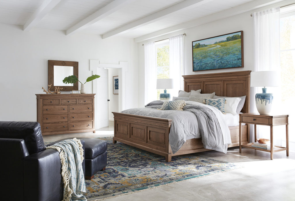 RS12899_STL_StLawrenceBedroom_o_mc_8110-8112.s3_NEW-scr-1024x697